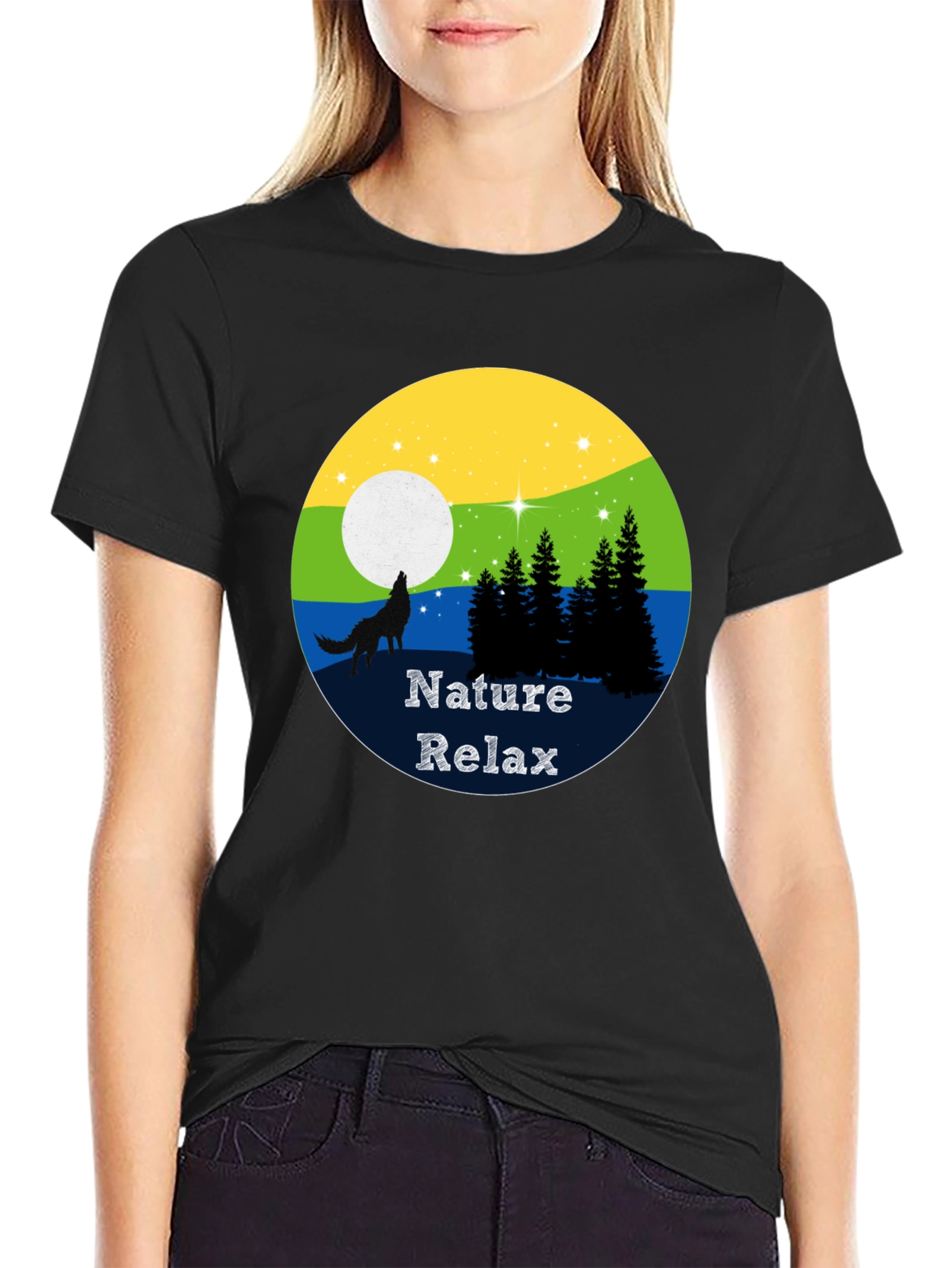 Nature Relax T-Shirt - Wolf Howling at Moon