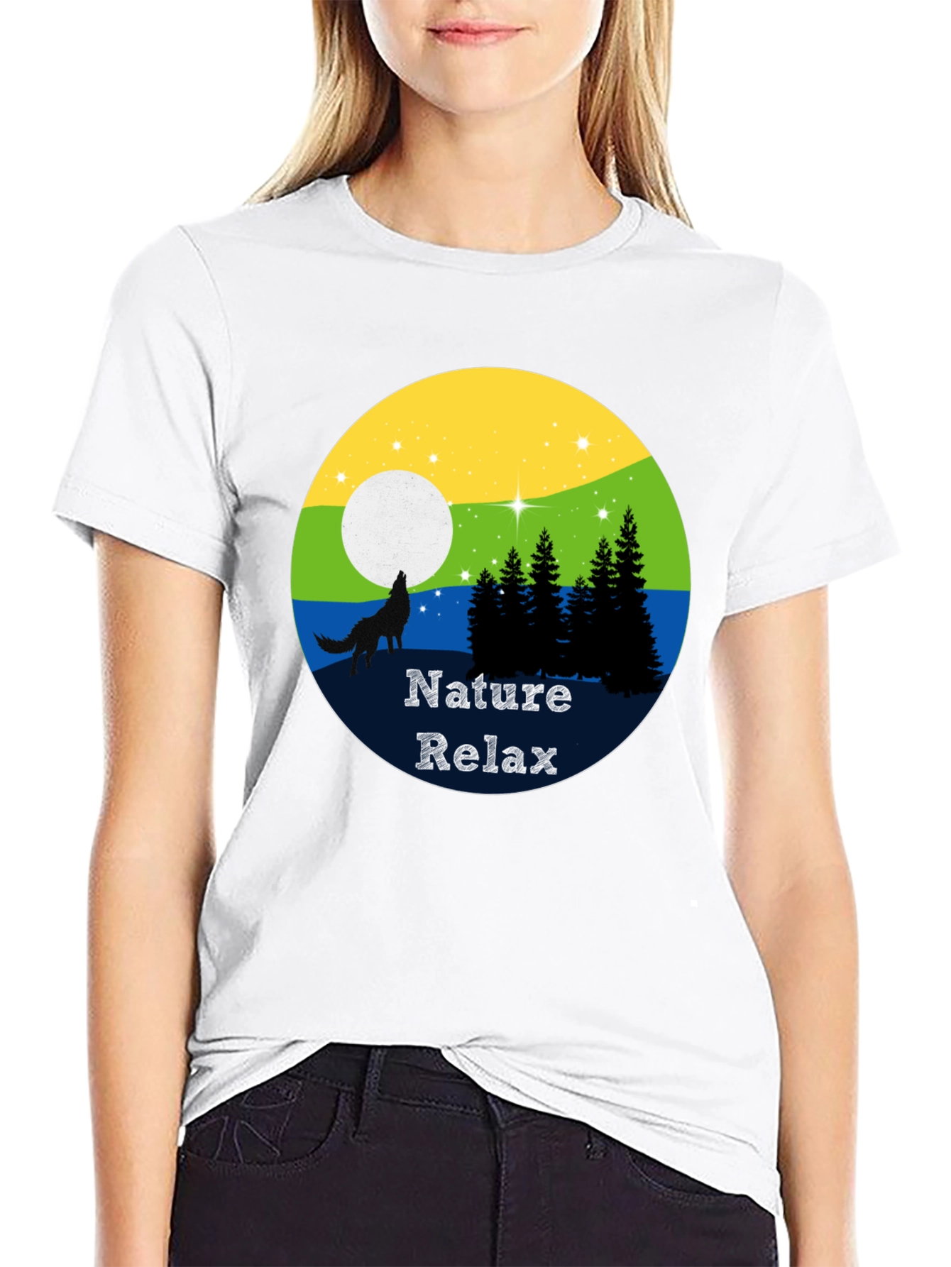 Nature Relax T-Shirt - Wolf Howling at Moon